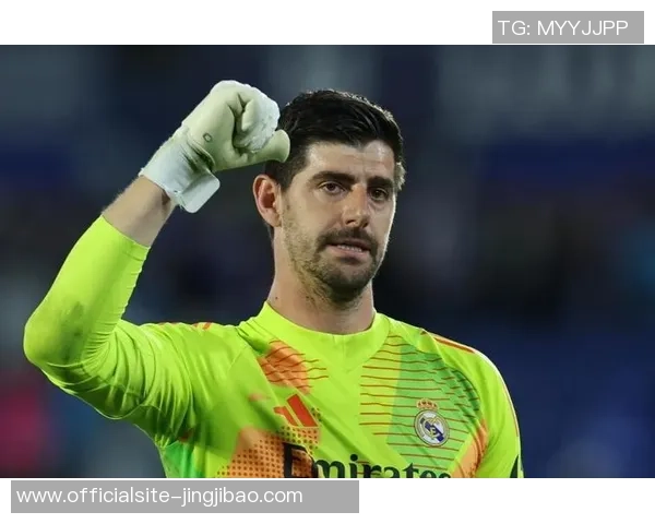 库尔图瓦：守护球门的铁血战士与传奇门将的成长之路