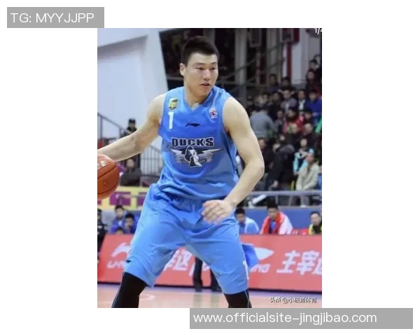 李根：从篮球场上的拼搏到生活中的坚持，展现不屈精神与奋斗历程